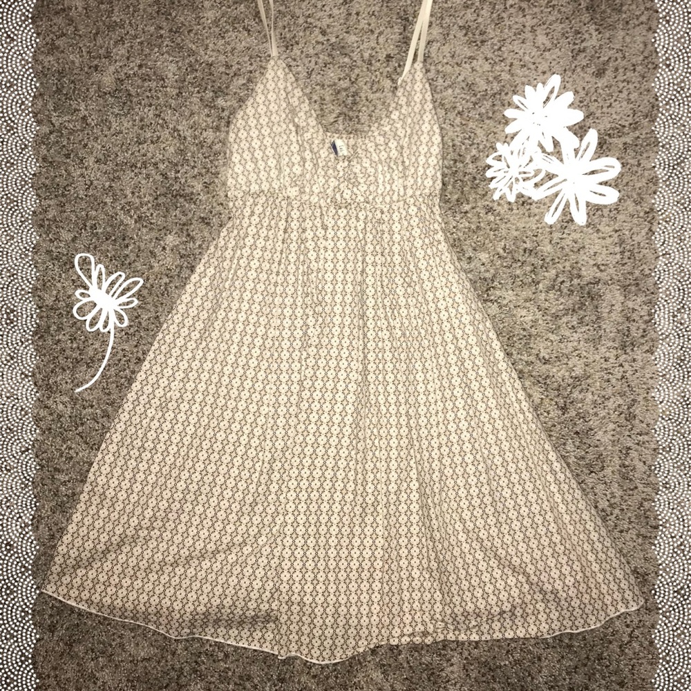 Cream & Tan Summer Dress