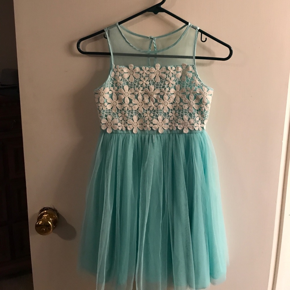 Girls dress