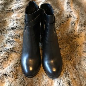 Black leather Aldo heeled boots