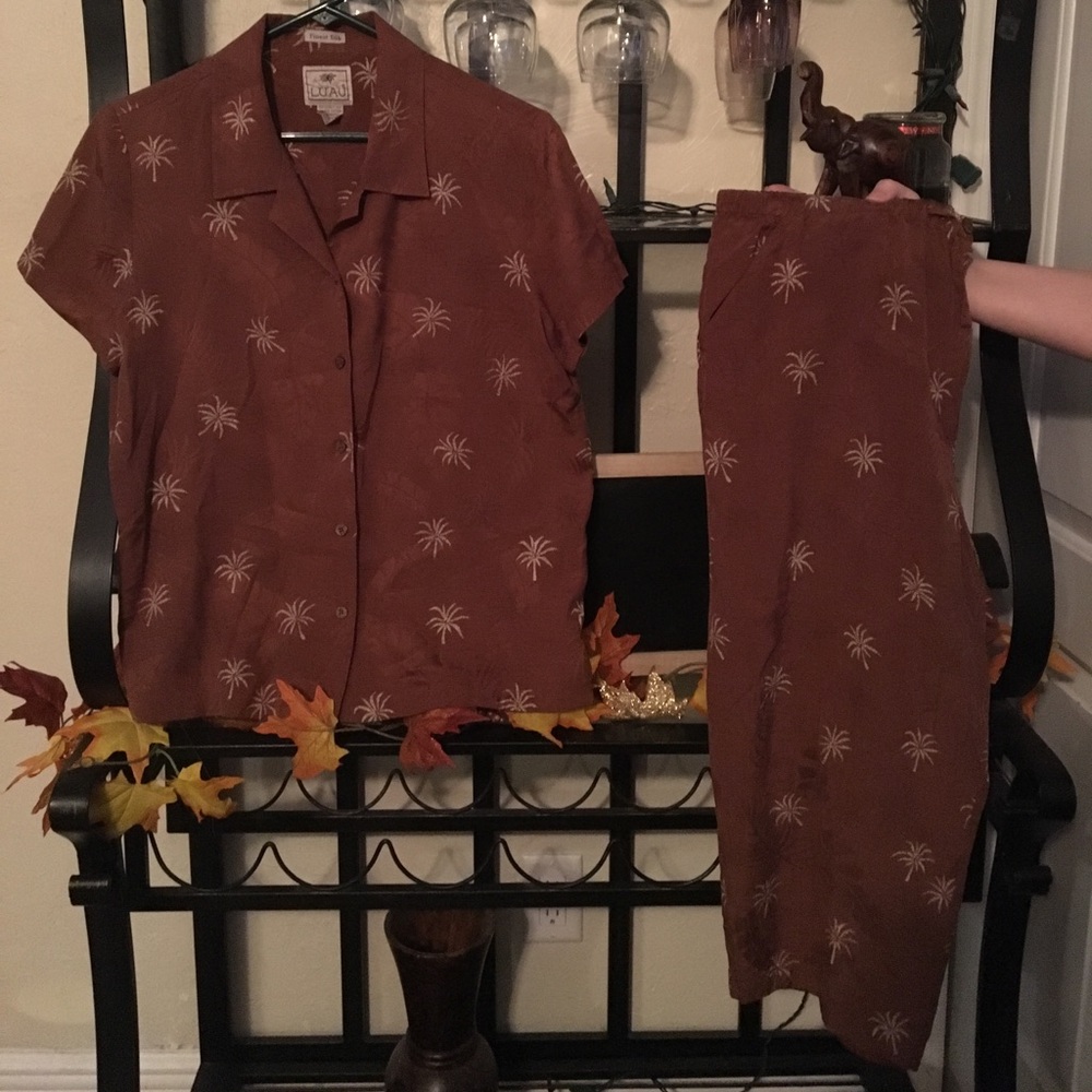 Matching Blouse and Capris