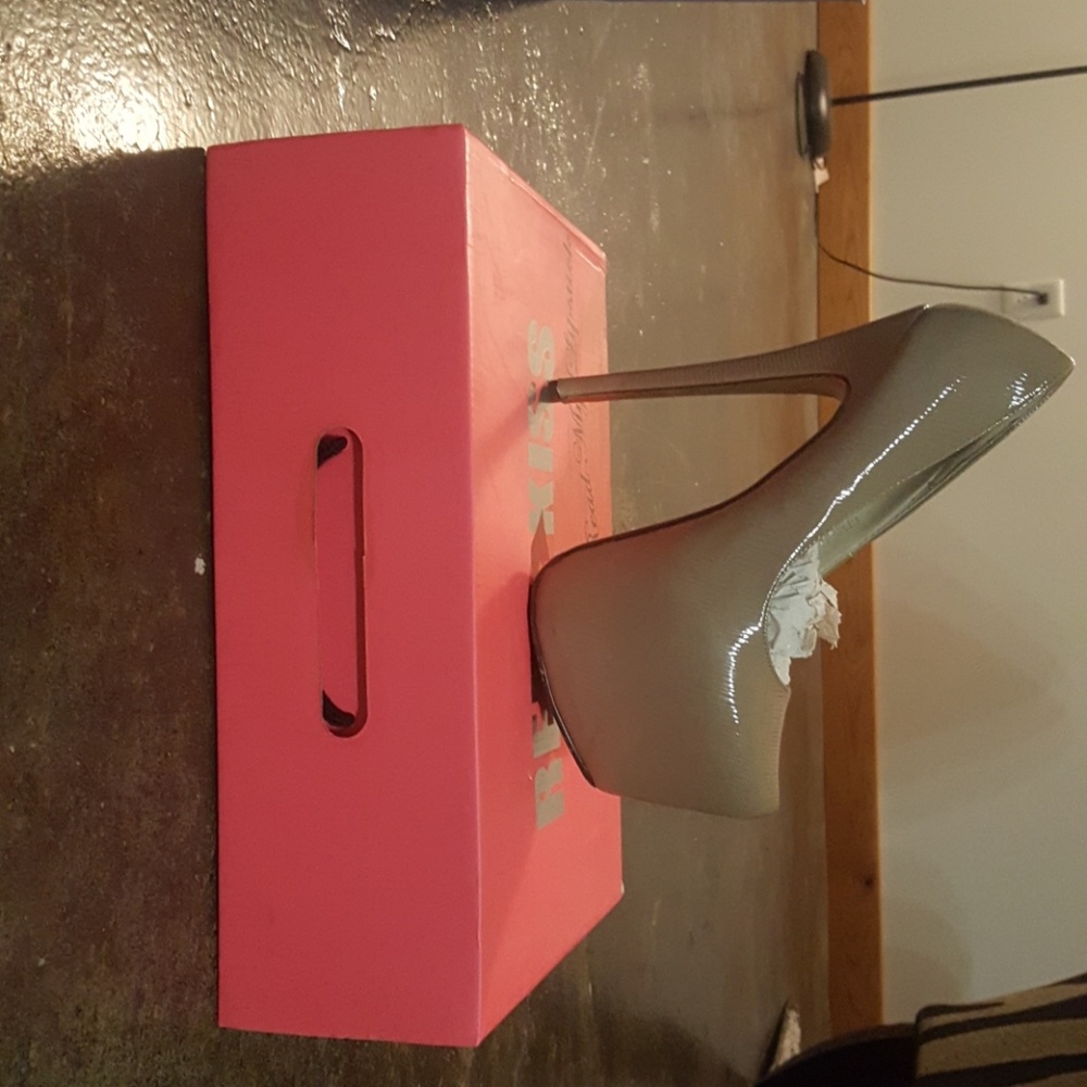 Red Kiss Taupe Heels