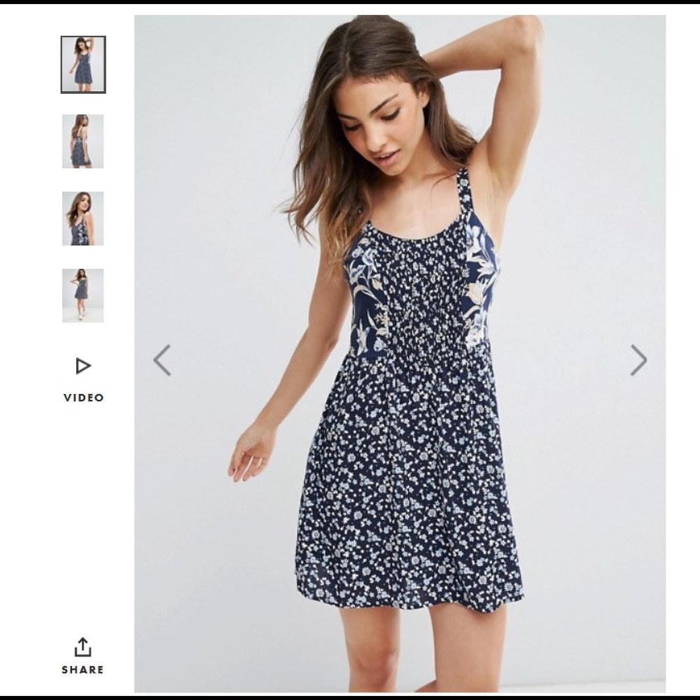 QED London Square Neck Floral Skater Dress