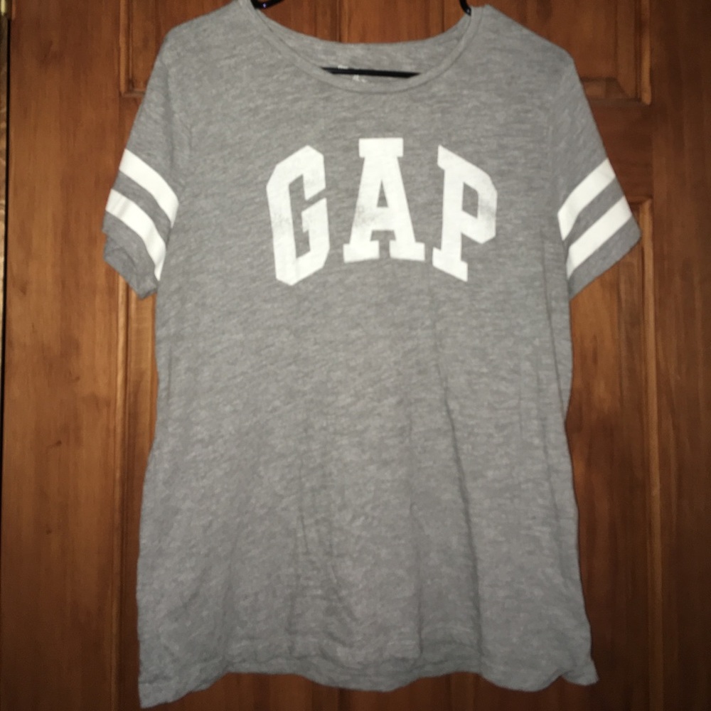 GAP grey t-shirt!