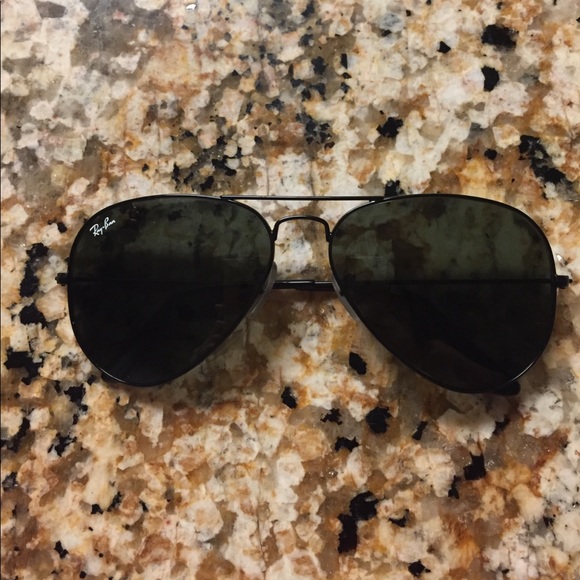 Authentic black aviator Ray Bans