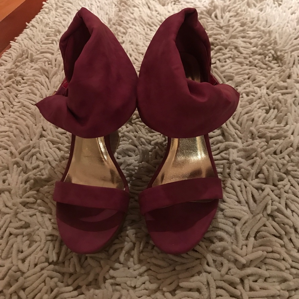 Purple Wedge Women’s Sz 6.5