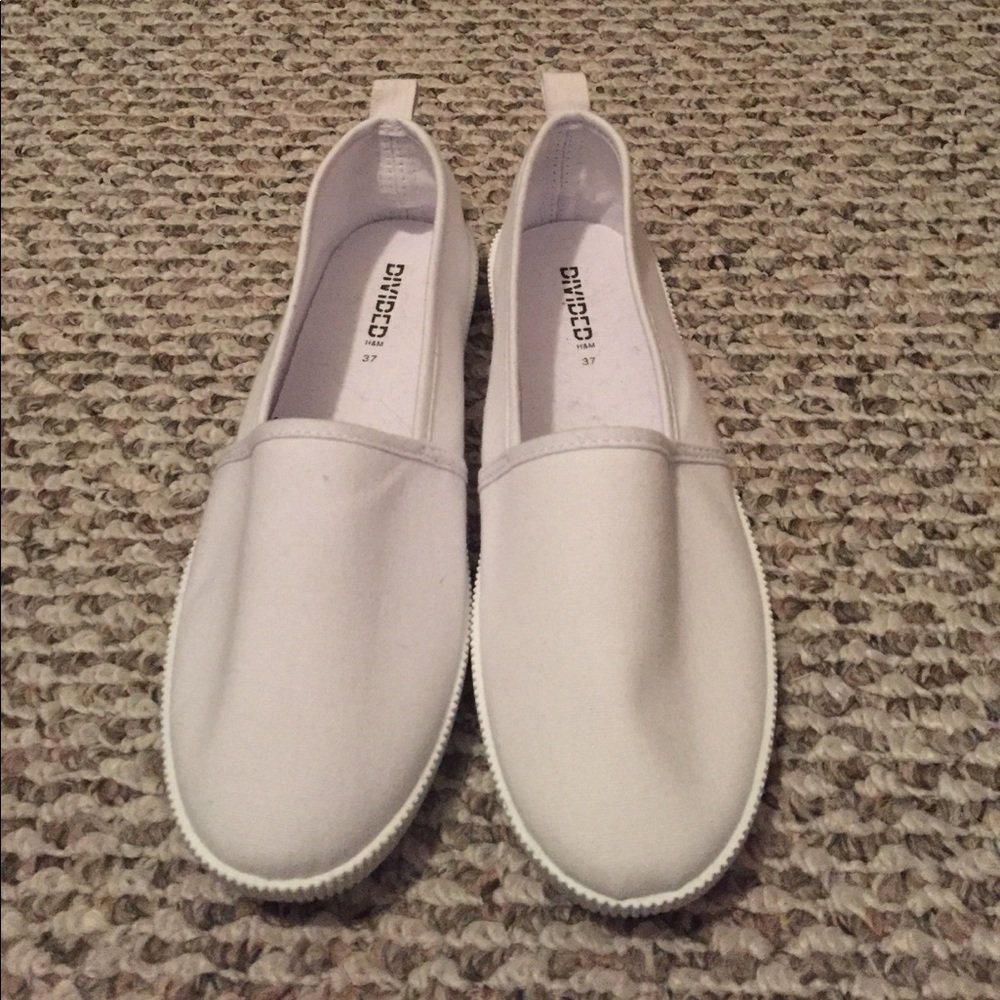 Forever 21 White slip on shoes