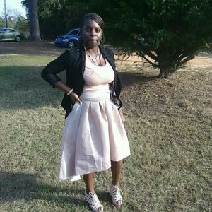 Meet your Posher, Nicole