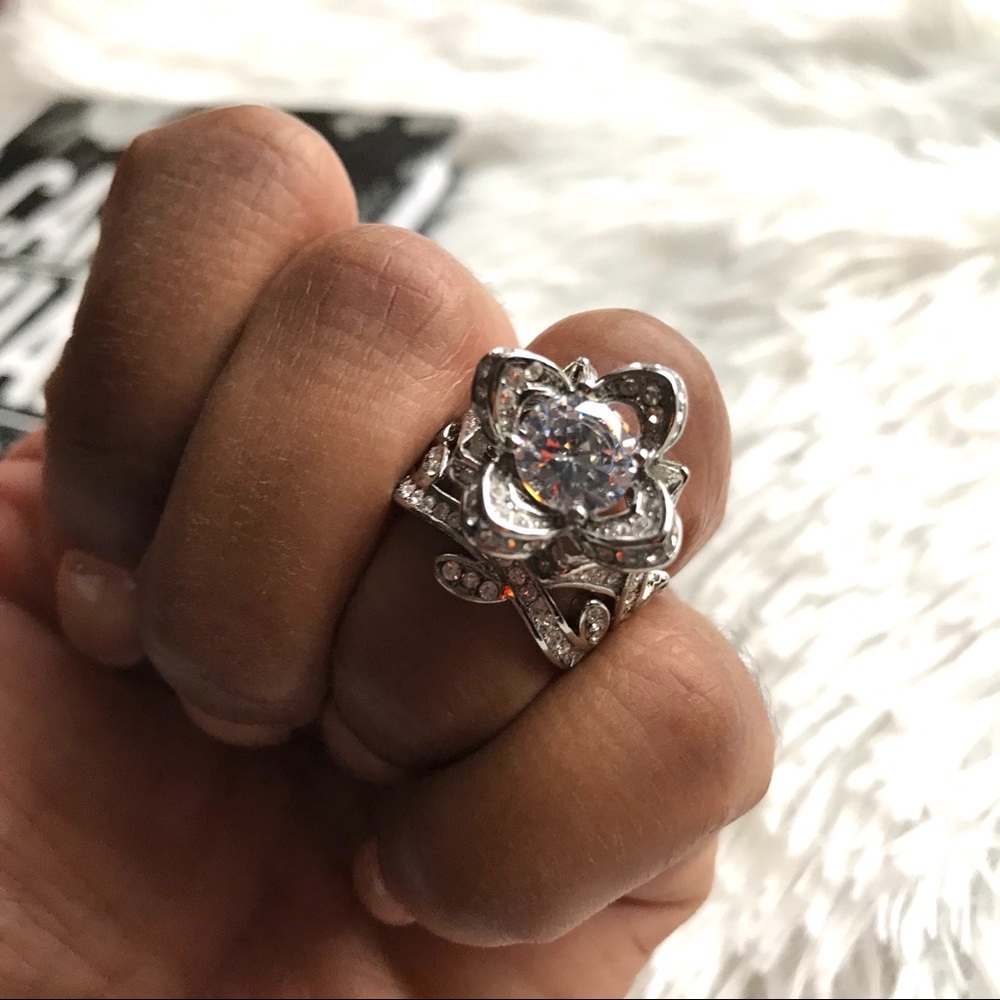 •Flowers in Bloom• .925 Silver Plated Ring Set - Picture 4 of 4