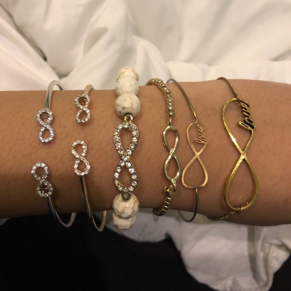 Infinity Bracelet Bundle brandy Melville Francesca