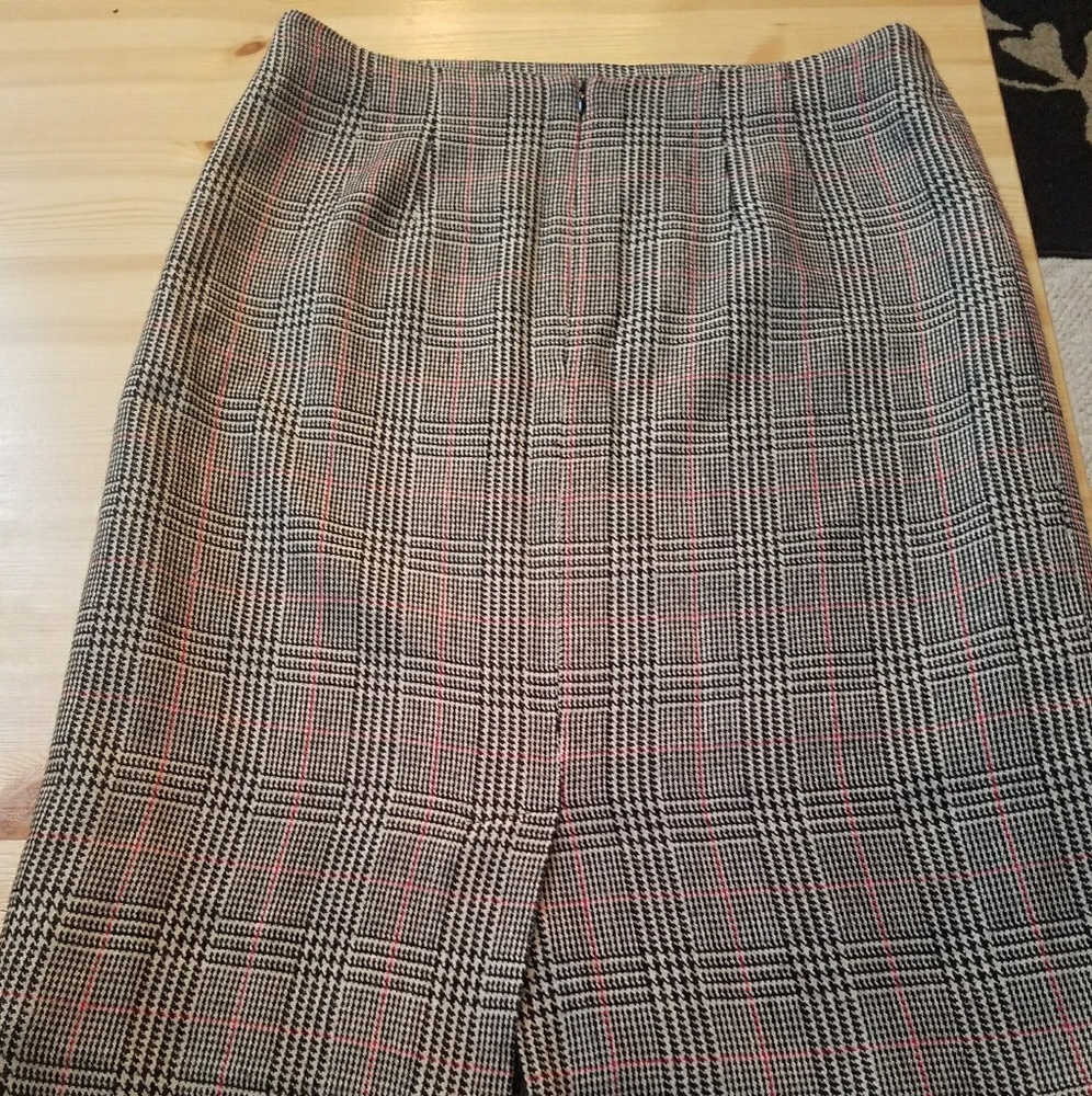 Pencil skirt
