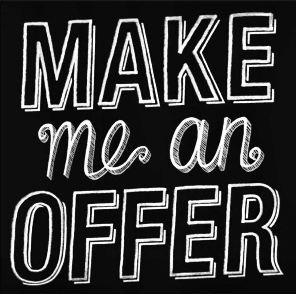 🖤🌟 Accepting reasonable offers! 🌟🖤