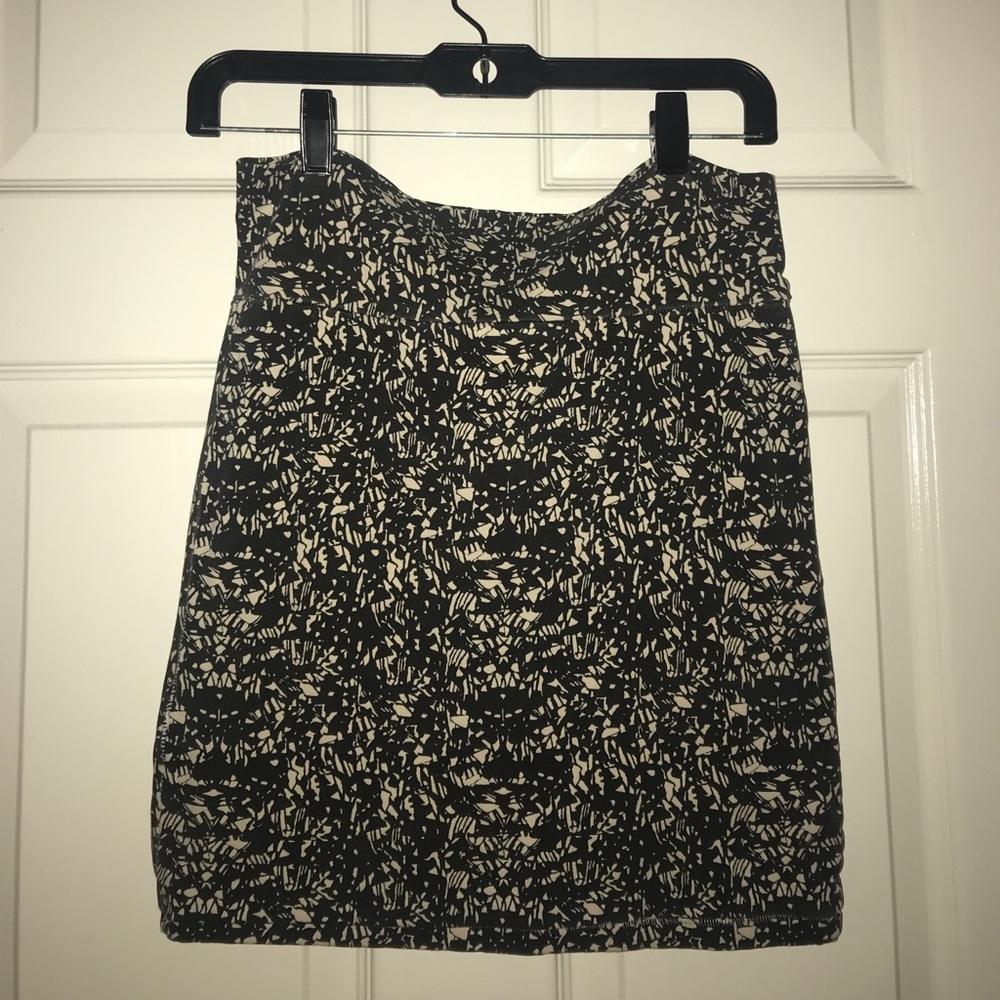 Graphic skirt