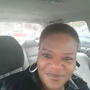 Meet your Posher, Neda