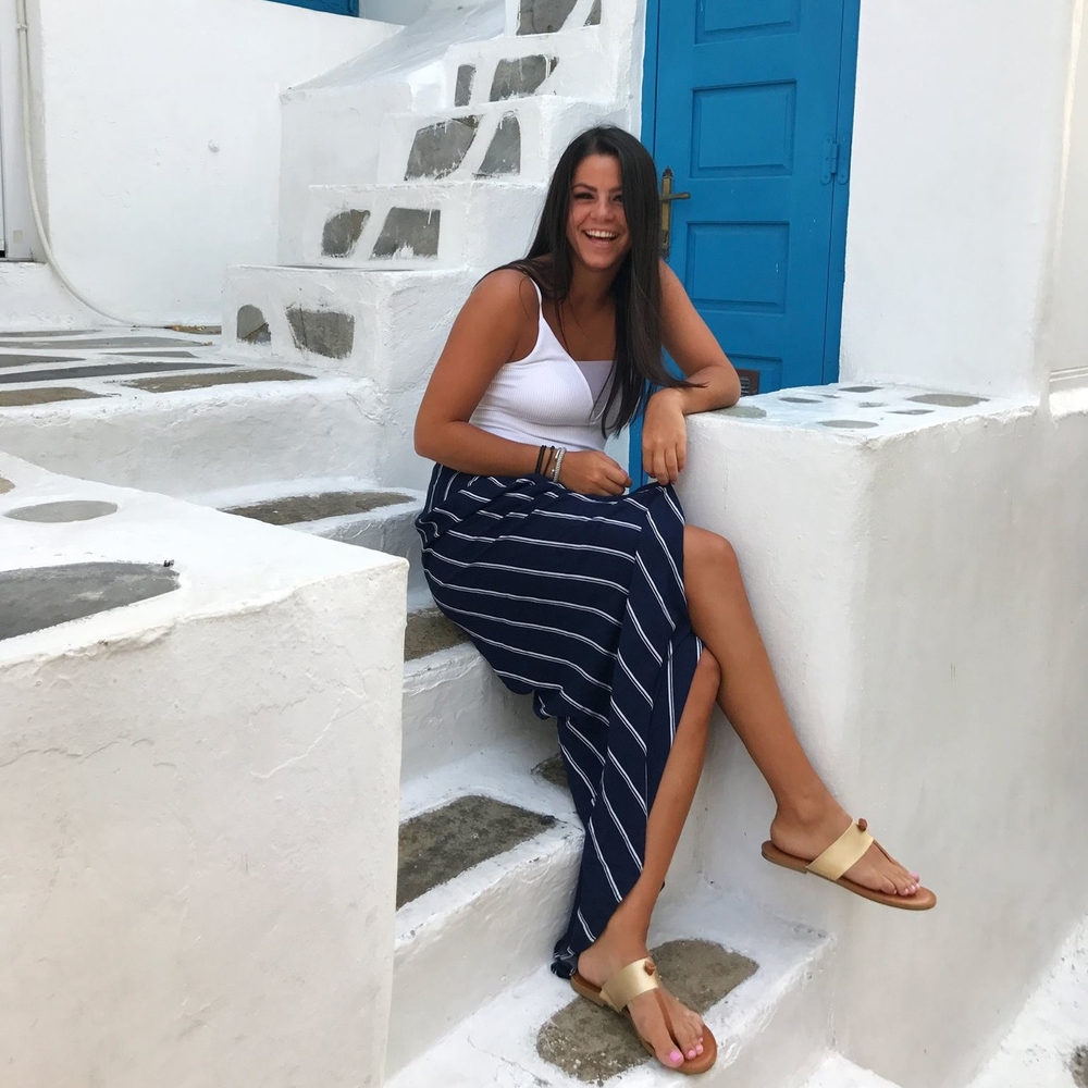 Meet your Posher, Julia