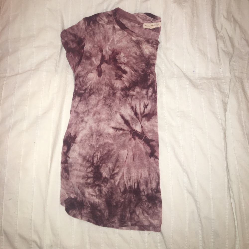 low key grungy but cut shirt - Picture 3 of 4