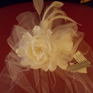 Vintage-style Bridal Fascinator