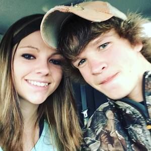 Meet your Posher, Marisa