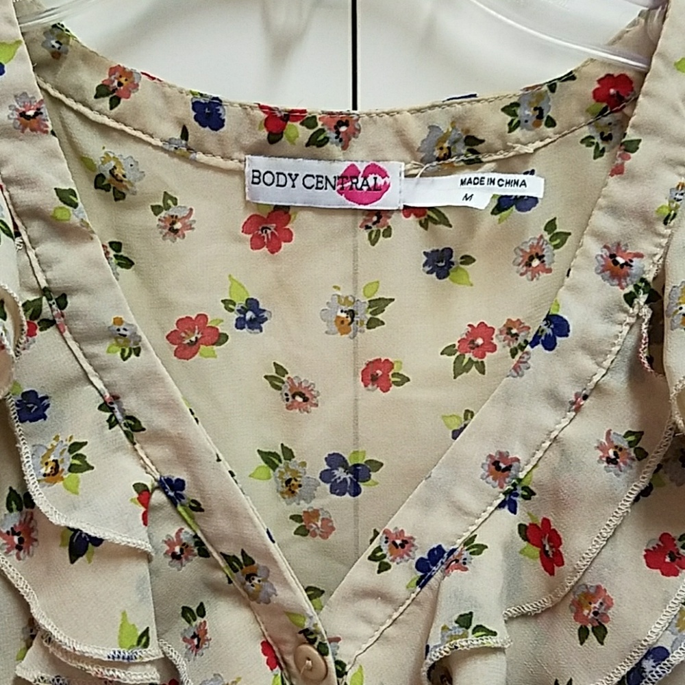 Ruffle Top - Picture 2 of 2