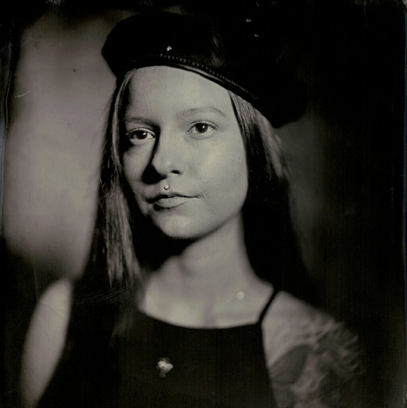 Meet your Posher, Aubrey - Picture 3 of 3