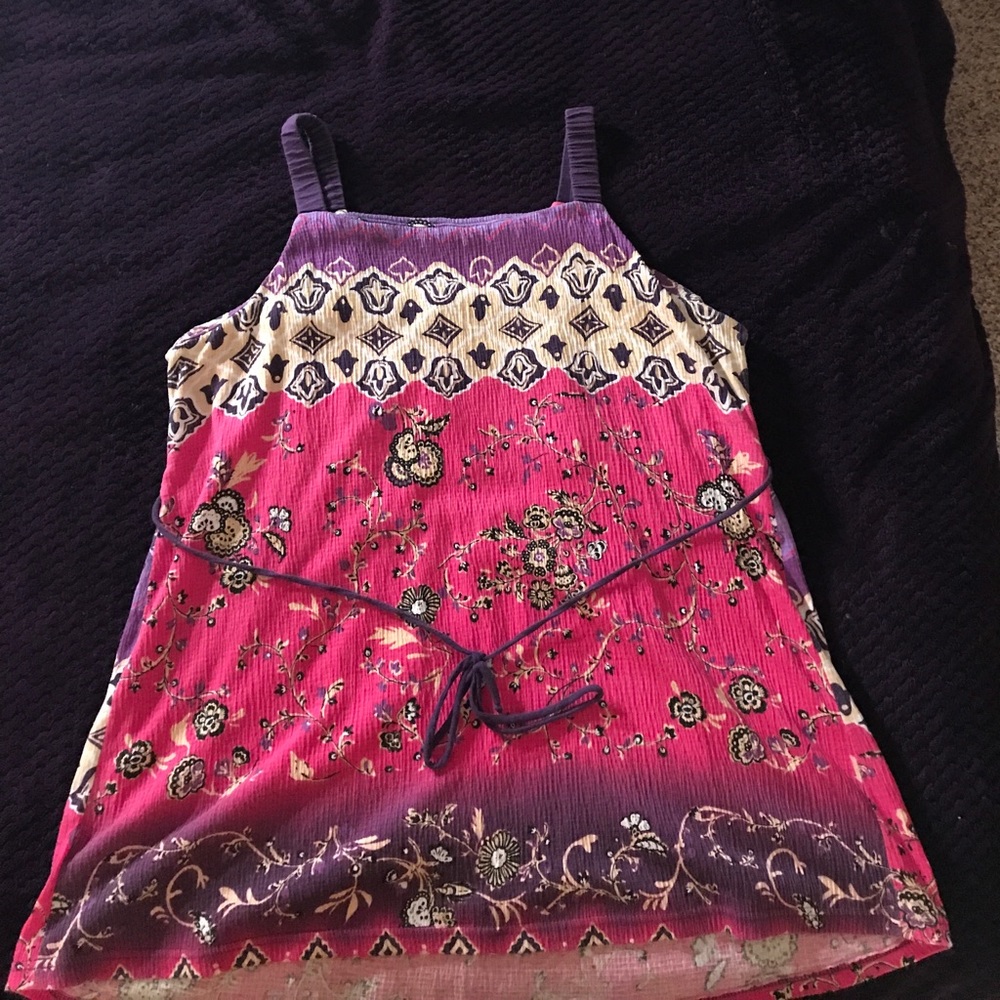 Spring/Summer top - Picture 2 of 2