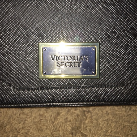 Victoria’s Secret Makeup Bag & Tote - Picture 2 of 8