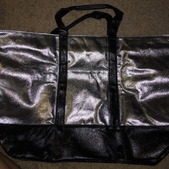 Victoria’s Secret Makeup Bag & Tote - Picture 7 of 8