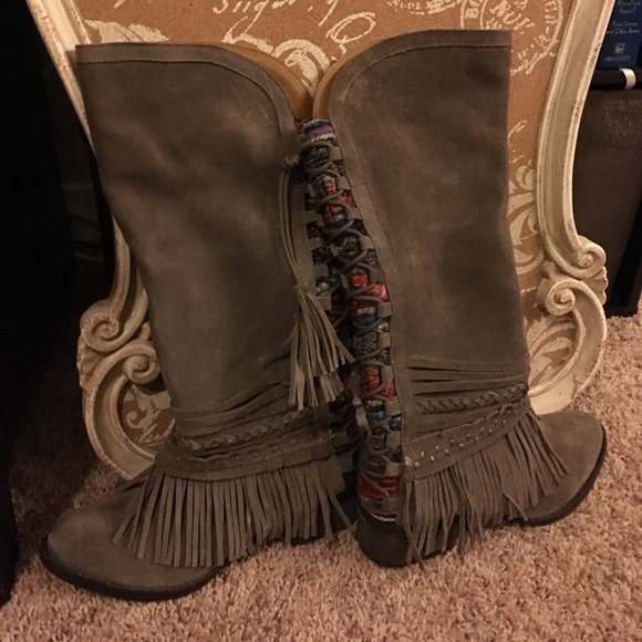 SOLD - Picture 3 of 8