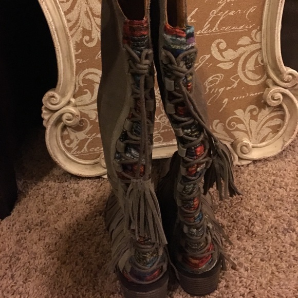 SOLD - Picture 5 of 8