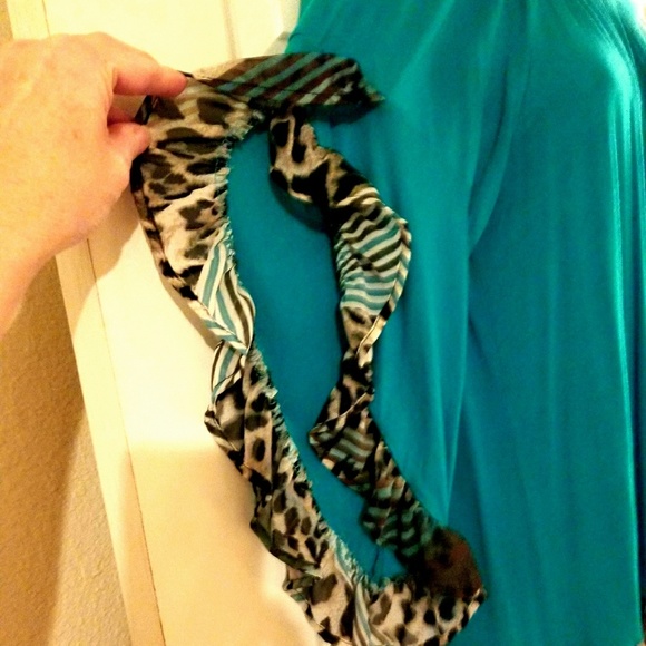 TFTS Turquoise and Zebra/Leopard Blouse - Picture 2 of 4
