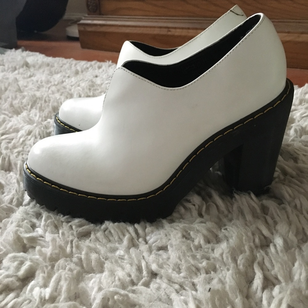 Dr. Martens Cordelia Boots White