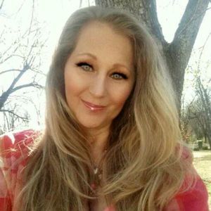 Meet your Posher, Charolette