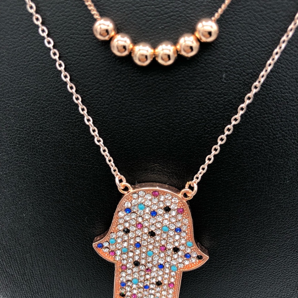 Hamsa and one pieceof little rose gold necklaceNEW
