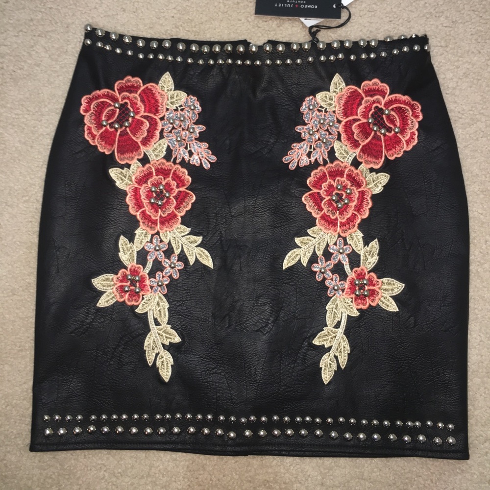 Romeo and Juliet skirt