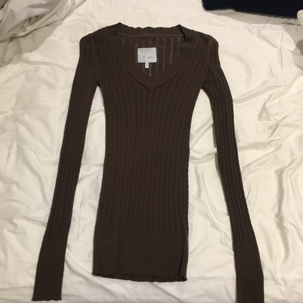 Brown lightweight cable knit sweater