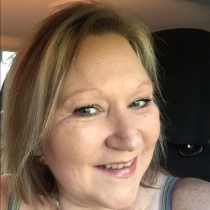 Meet your Posher, Shelly