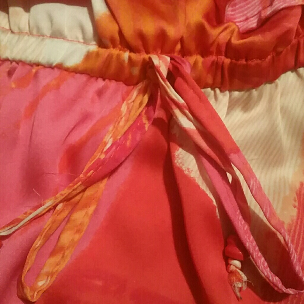 Cute top! - Picture 4 of 6