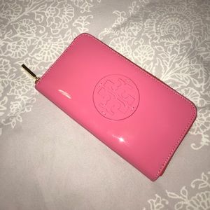 Pink Tory Burch Wallet **BRAND NEW WITH TAGS**