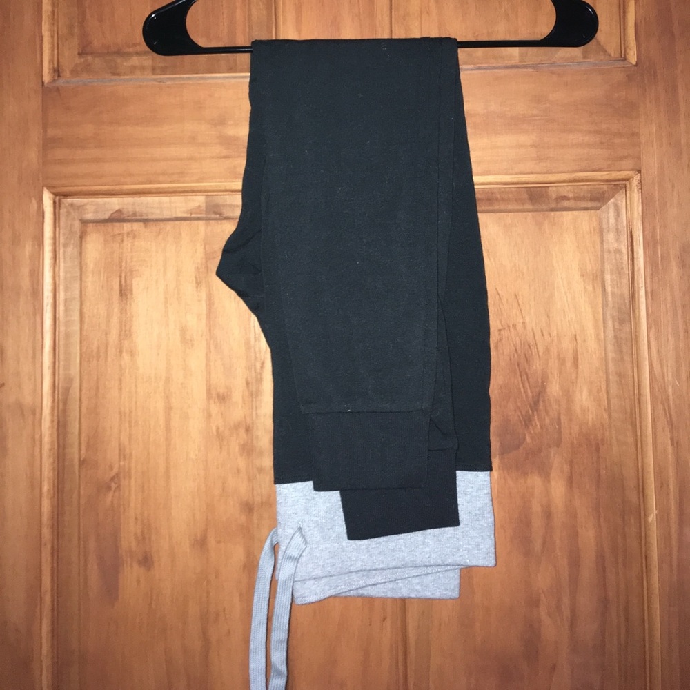 AEROPOSTALE NEVER WORN LEGGINGS