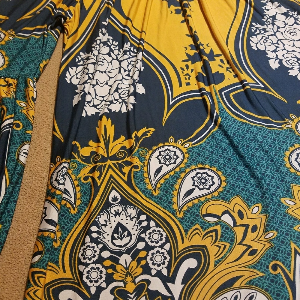 Shirt - Picture 3 of 4