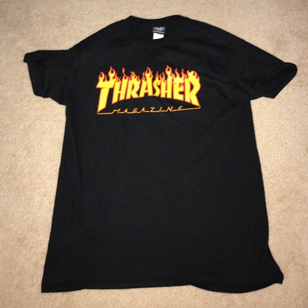 SIZE M UNISEX BLACK THRASHER SHIRT