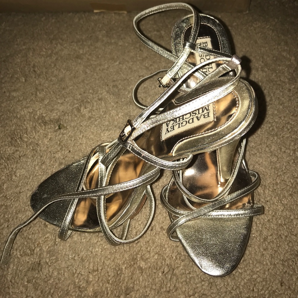 Badgley Mischka Gold Heels