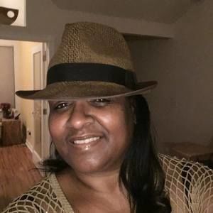 Meet your Posher, Kelli