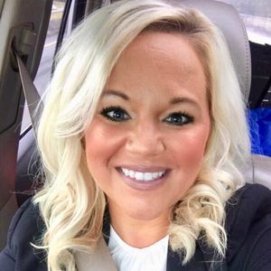 Meet your Posher, Whitney