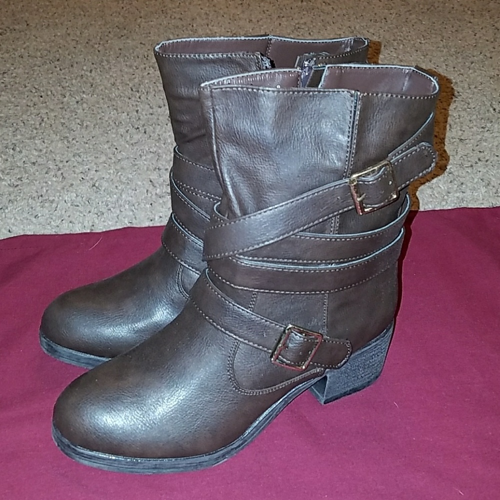 Bamboo Brand Ankle Boots with Buckles Size 8.5