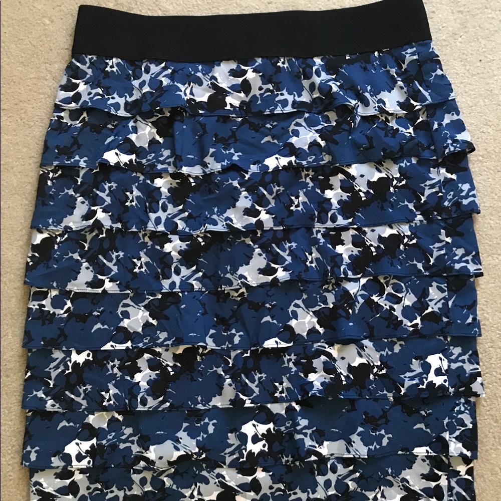 ALFANI Knee length skirt