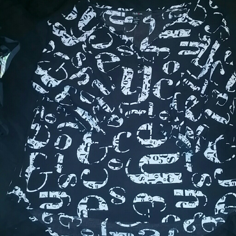 Style & co black and white letter shirt