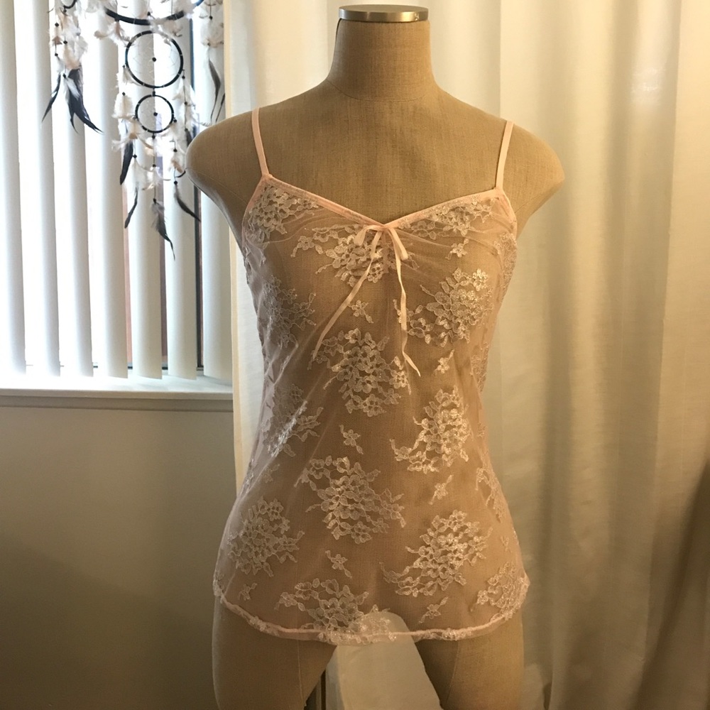 H&M NWT Blush pink lace camisole