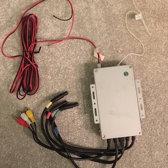 Car headrest DVD players - Picture 3 of 7