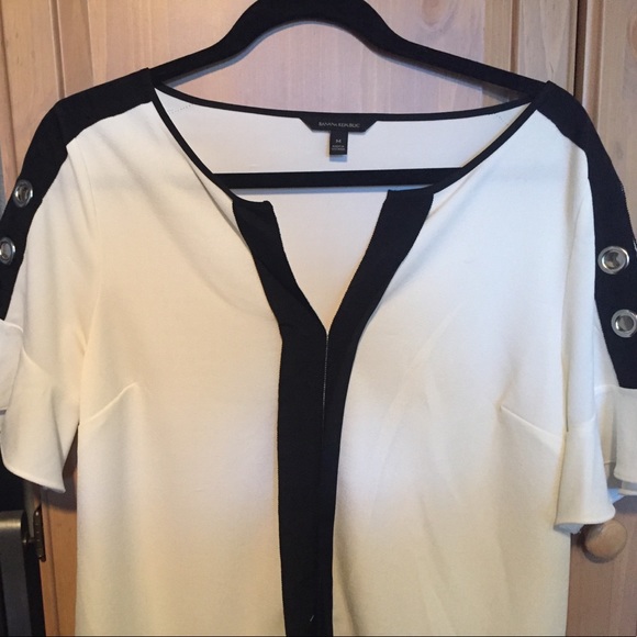 Black and White blouse - Picture 2 of 2