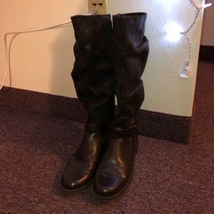 Brown fashionable riding boots